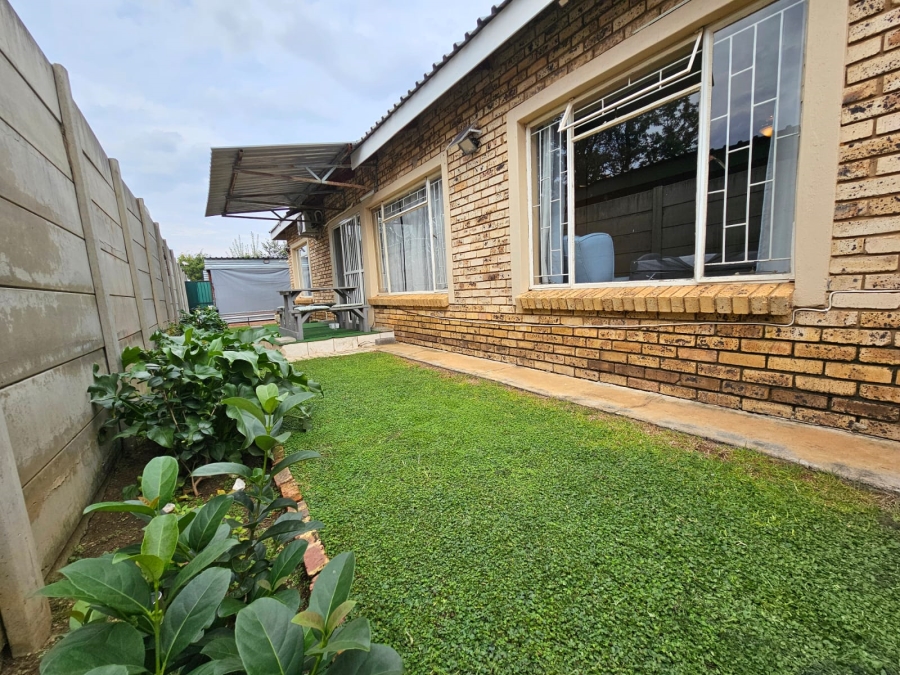 3 Bedroom Property for Sale in Miederpark North West